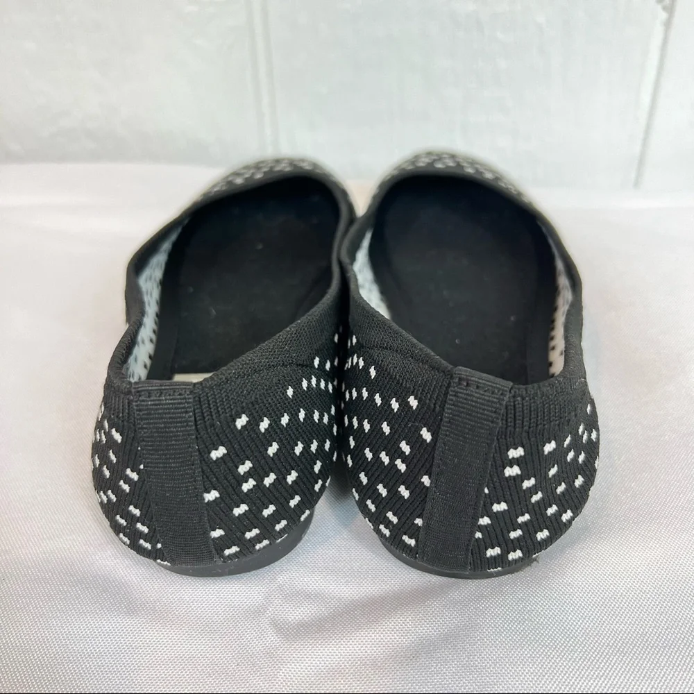 Girls GB Gianni Bini Black and White Flat Dress Shoes